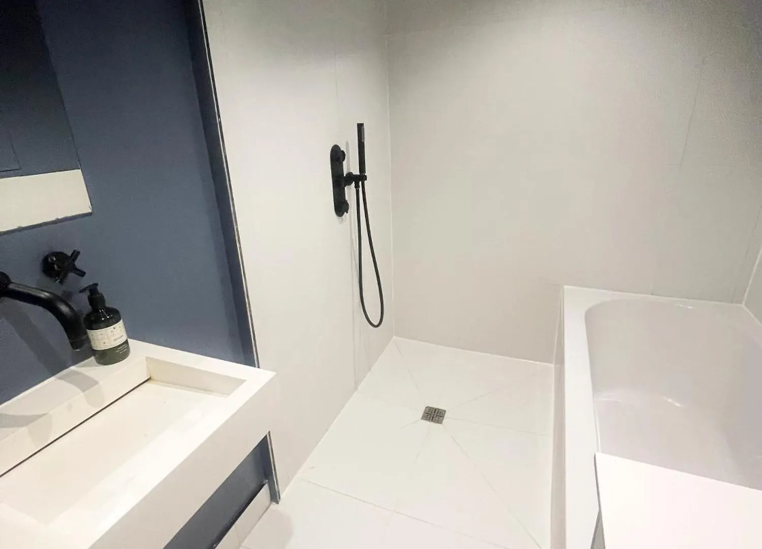 Spacious 2 Bed Apartment Near River & Station - Cambridge Homehost Cambridge (Cambridgeshire)