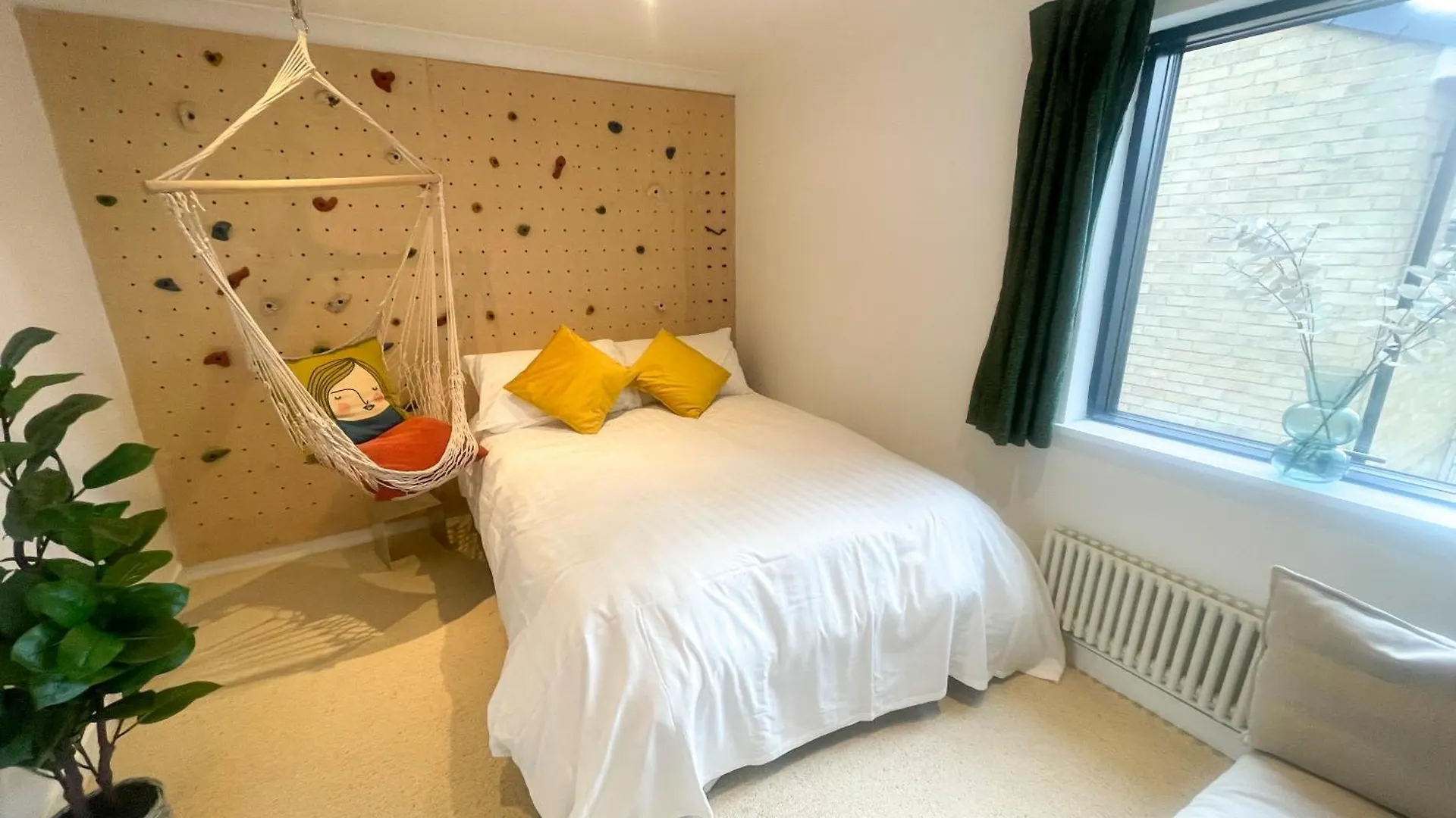 Spacious 2 Bed Apartment Near River & Station - Cambridge Homehost